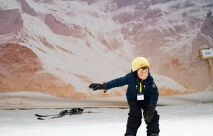 Indoor ski in SnowWorld Antwerpen
