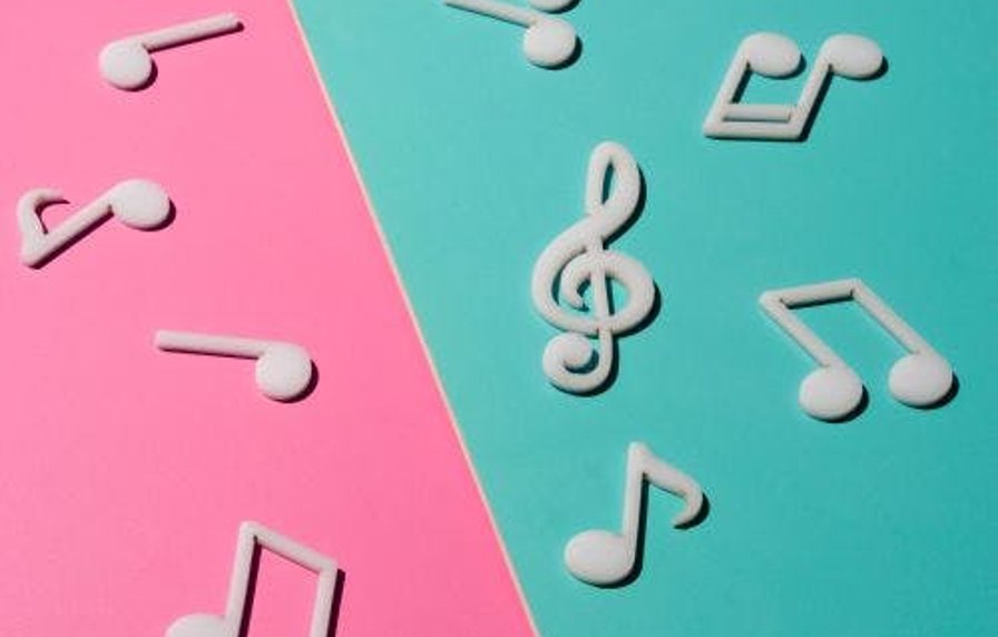 vd Muziekplezier en knutselhandjes