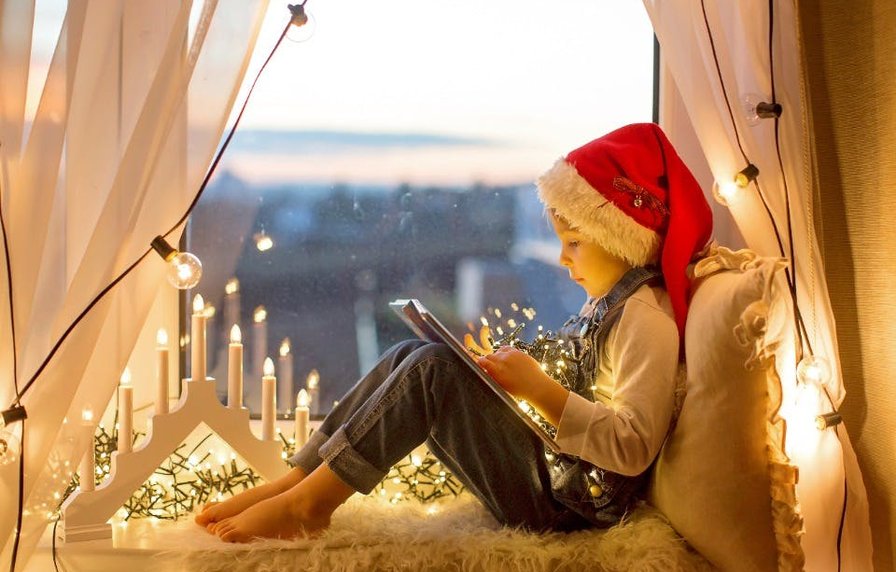 Samen rond de kerstboom